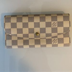 Louis Vuitton Emilie Wallet in Damier Azur